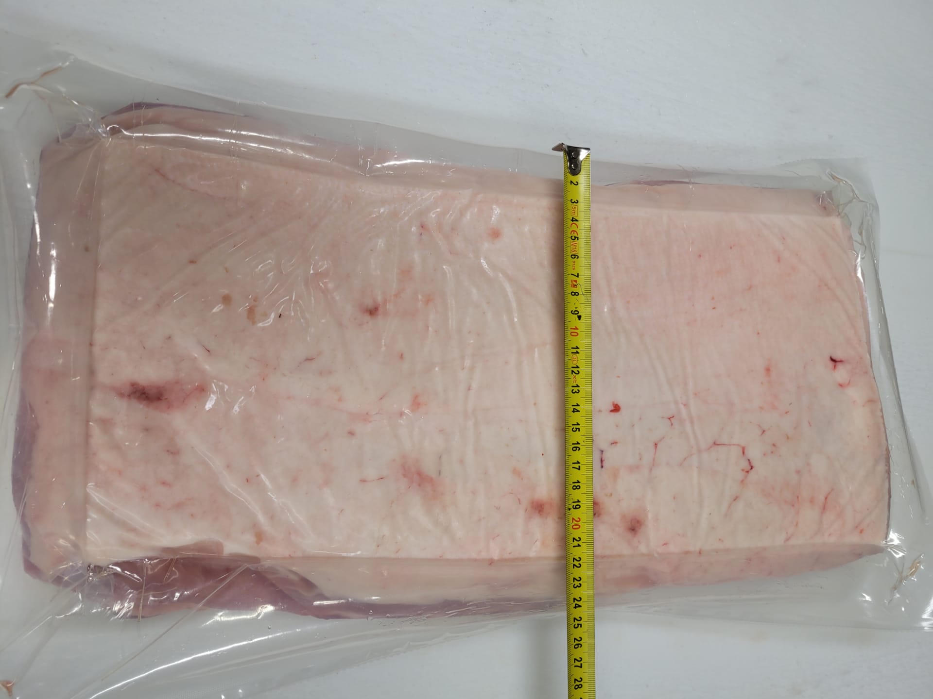 돈육 뼈없는 > 삼겹살 > 껍데기 제거 4